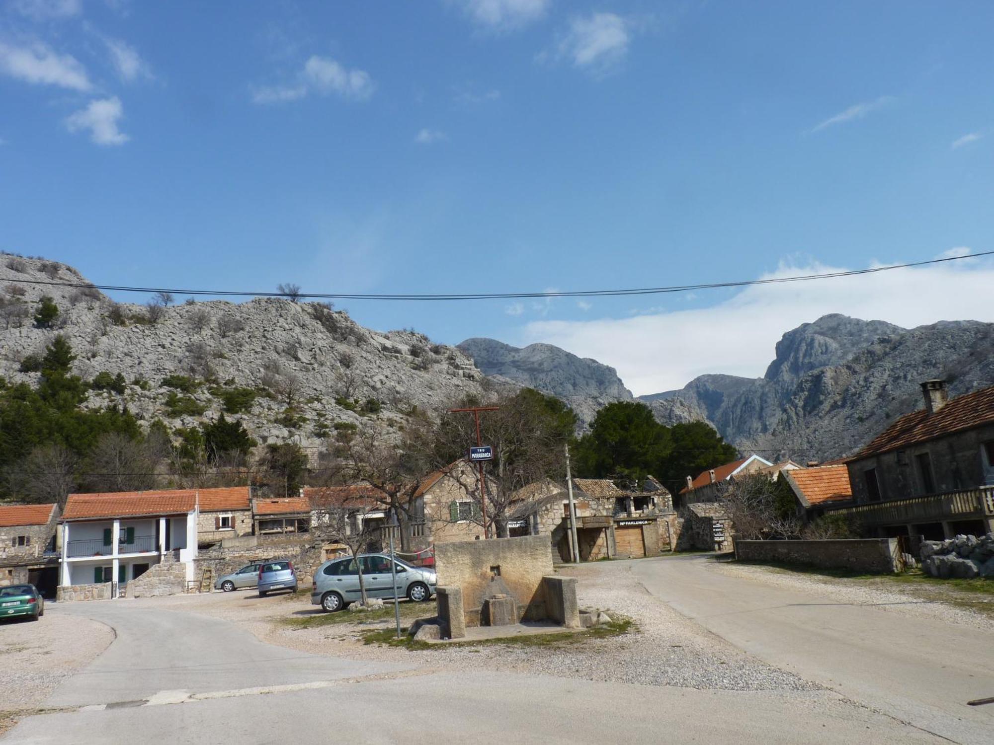 Holiday Home Paklenica ستاريغغاد باكلينتسا المظهر الخارجي الصورة