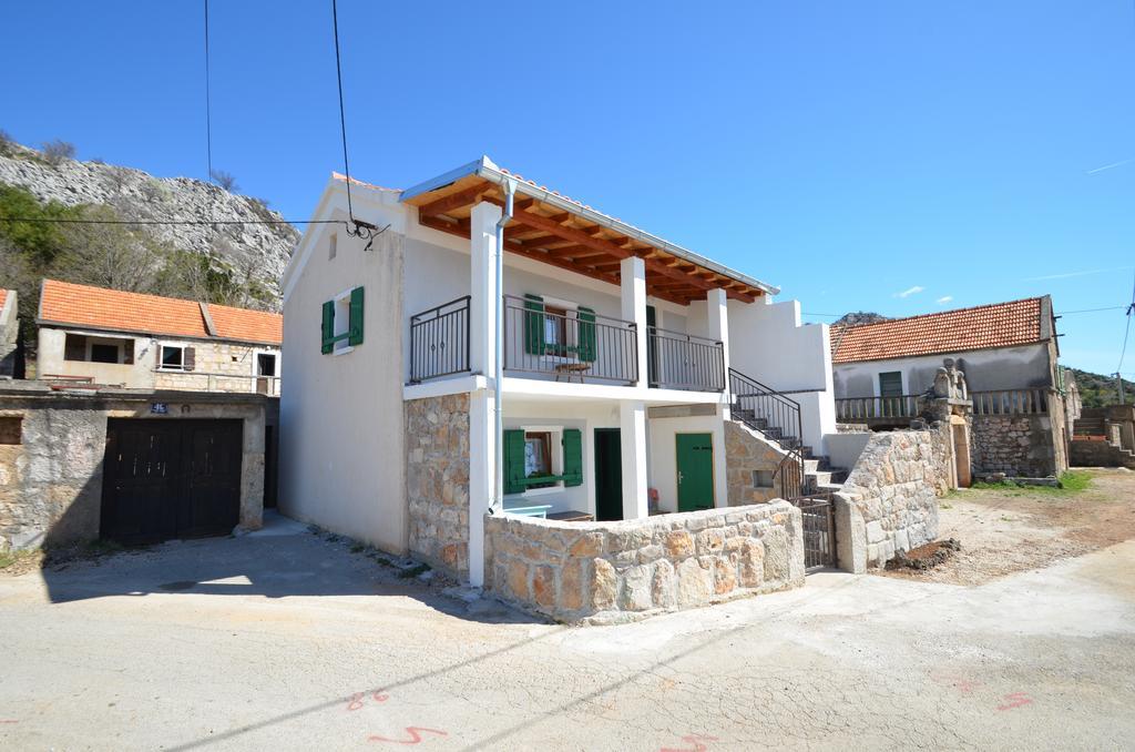 Holiday Home Paklenica ستاريغغاد باكلينتسا المظهر الخارجي الصورة