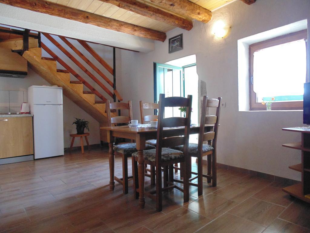Holiday Home Paklenica ستاريغغاد باكلينتسا المظهر الخارجي الصورة