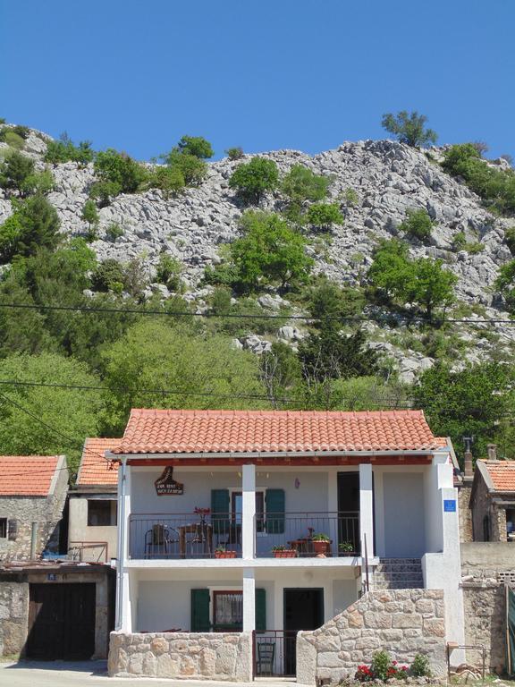 Holiday Home Paklenica ستاريغغاد باكلينتسا المظهر الخارجي الصورة